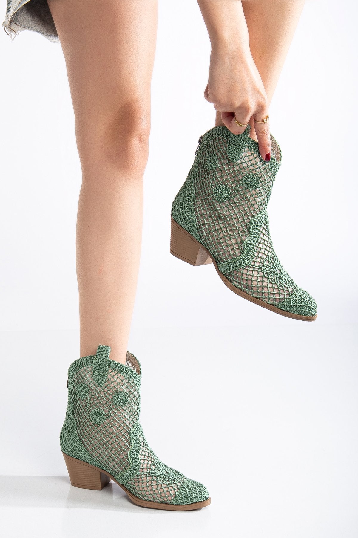 Luftige Sommer-Cowboy Boots für Damen – Häkel Ankle Boots für Hochzeit, Alltag & heiße Tage - Ms Sucra