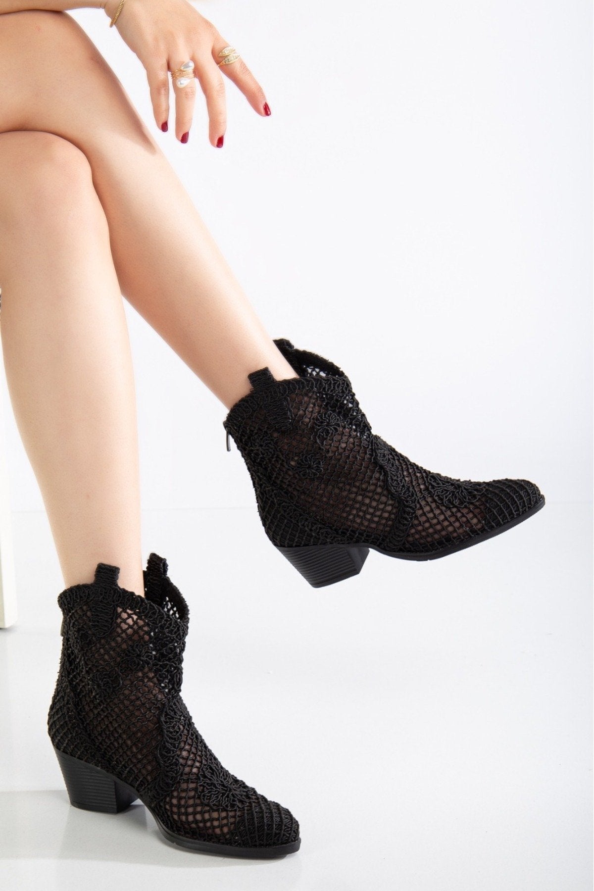 Luftige Sommer-Cowboy Boots für Damen – Häkel Ankle Boots für Hochzeit, Alltag & heiße Tage - Ms Sucra