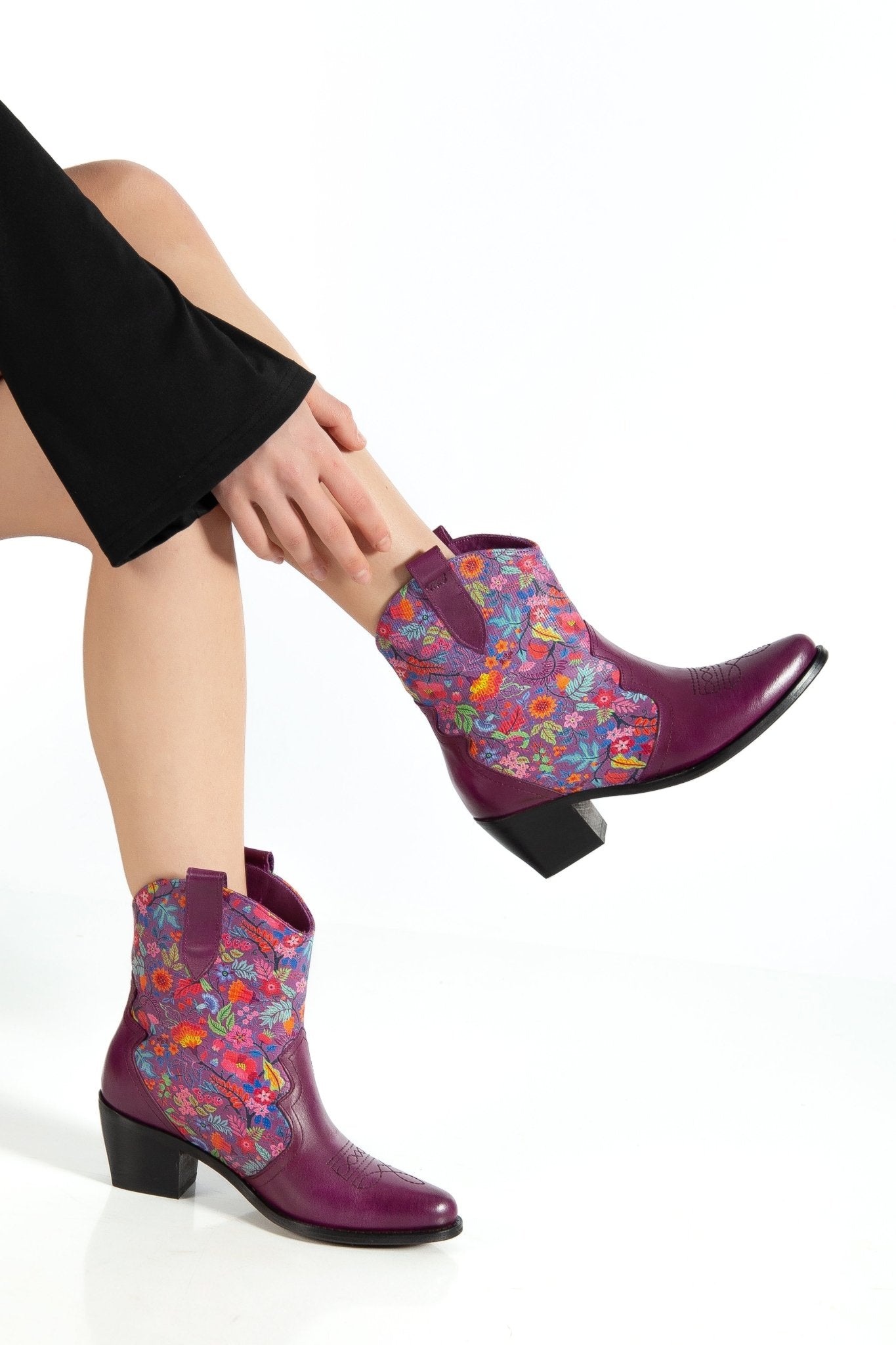 Ms Sucra Flora – Exklusive handgefertigte Damen Cowboystiefel aus hochwertigem Echtleder - Ms Sucra